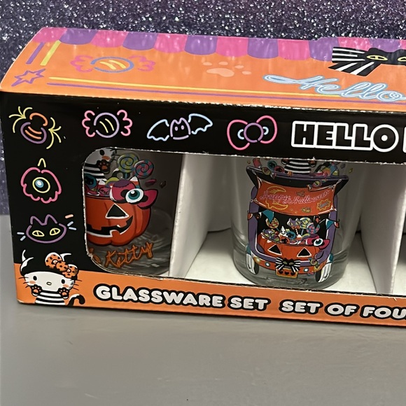 Silver Buffalo Hello Kitty Halloween Mini Glassware Set - Picture 2 of 4